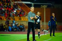 گل خیلی بد و بچه گانه‌ای خوردیم