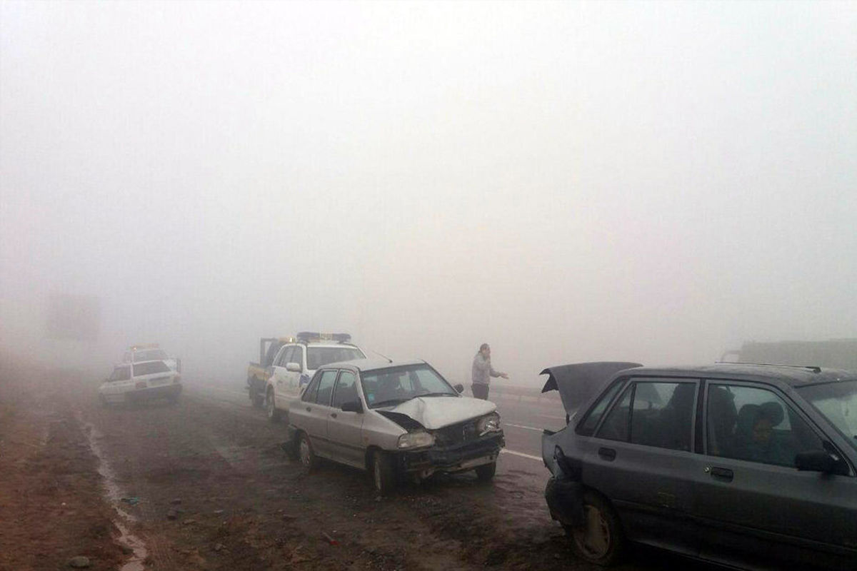 تصادف زنجیره ای