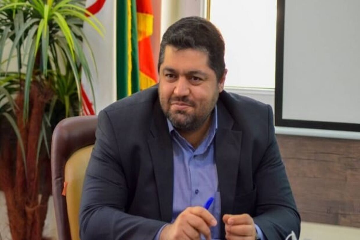 افشین آزادی سرپرست حوزه هنری استان کردستان