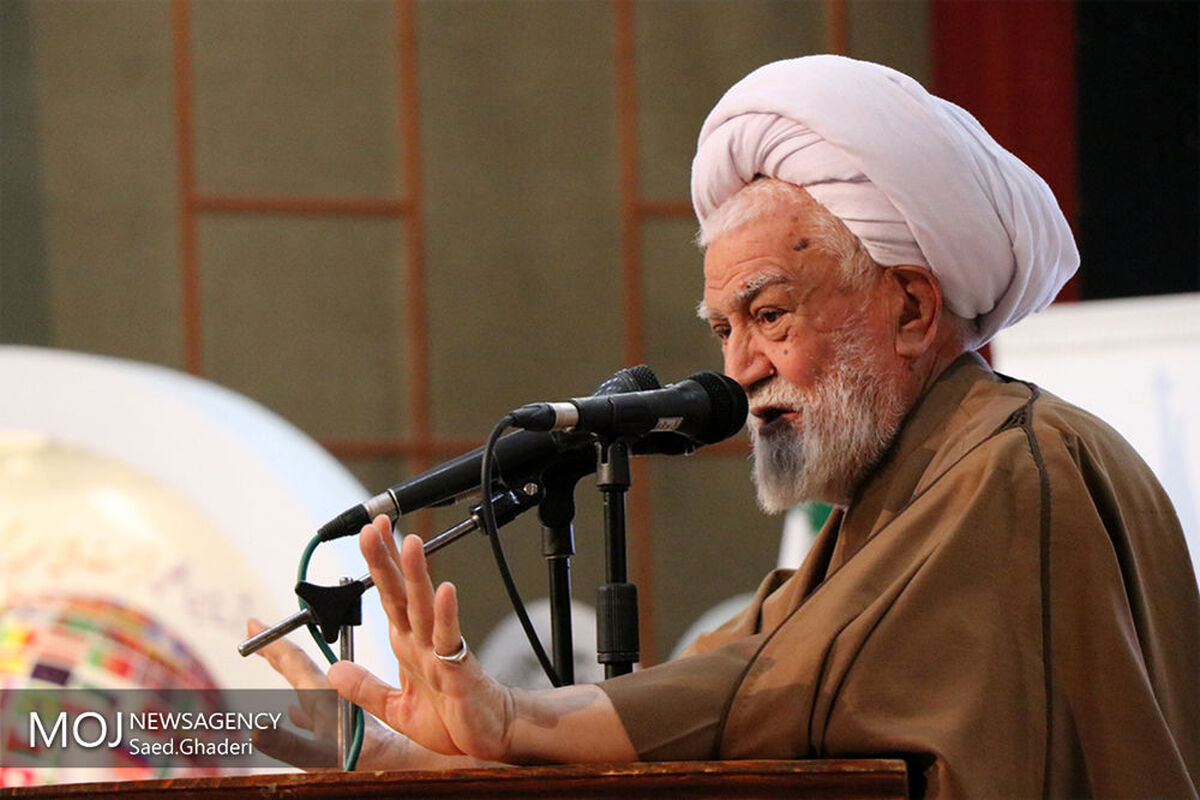 آیت الله نعیم آبادی