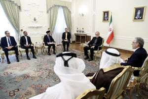  کشورهای اسلامی باید در عرصه‌های مختلف پشتیبان و حامی یکدیگر باشند