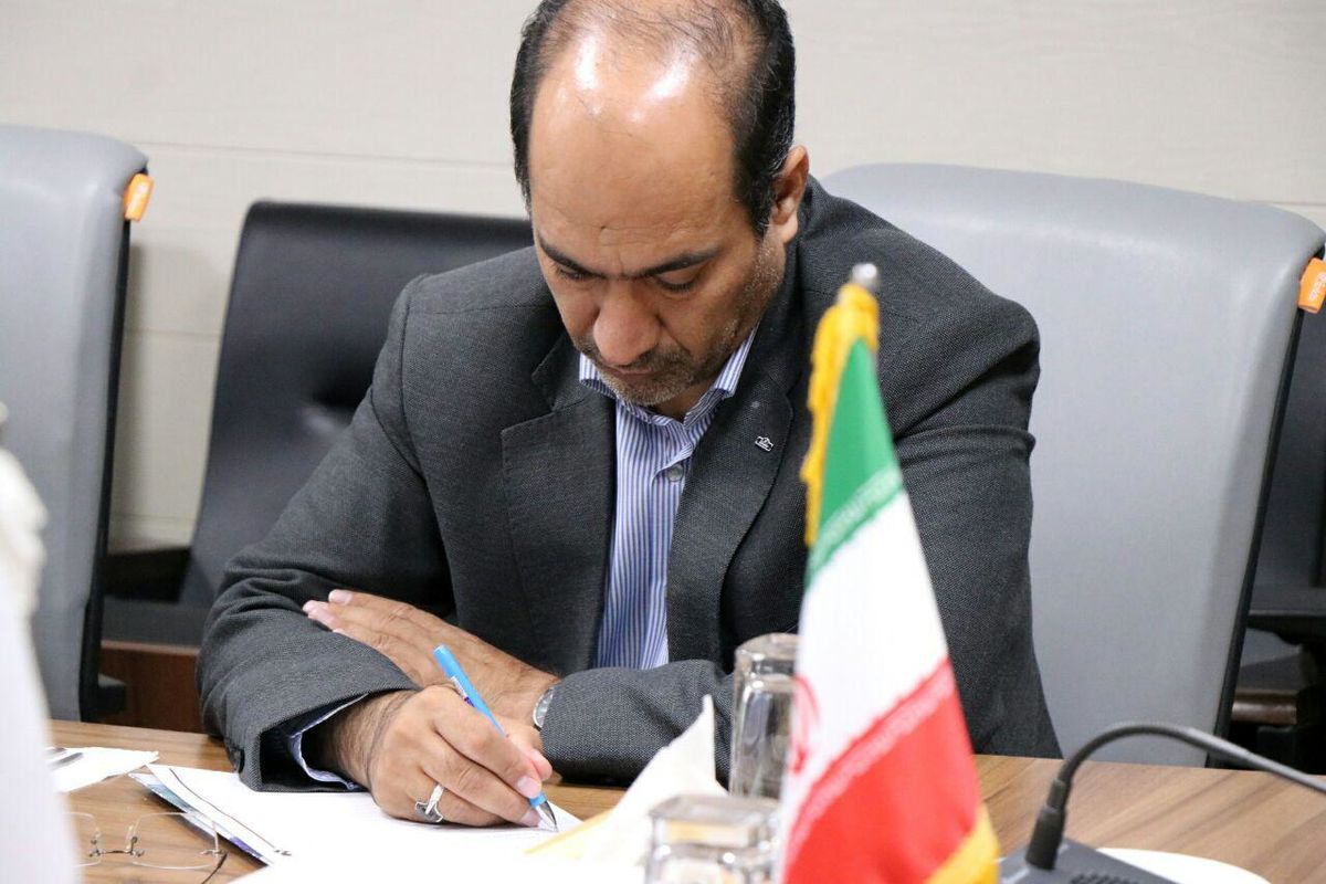 احسان کامرانی مسئول کانون بسیج اساتید دانشگاه‌های هرمزگان