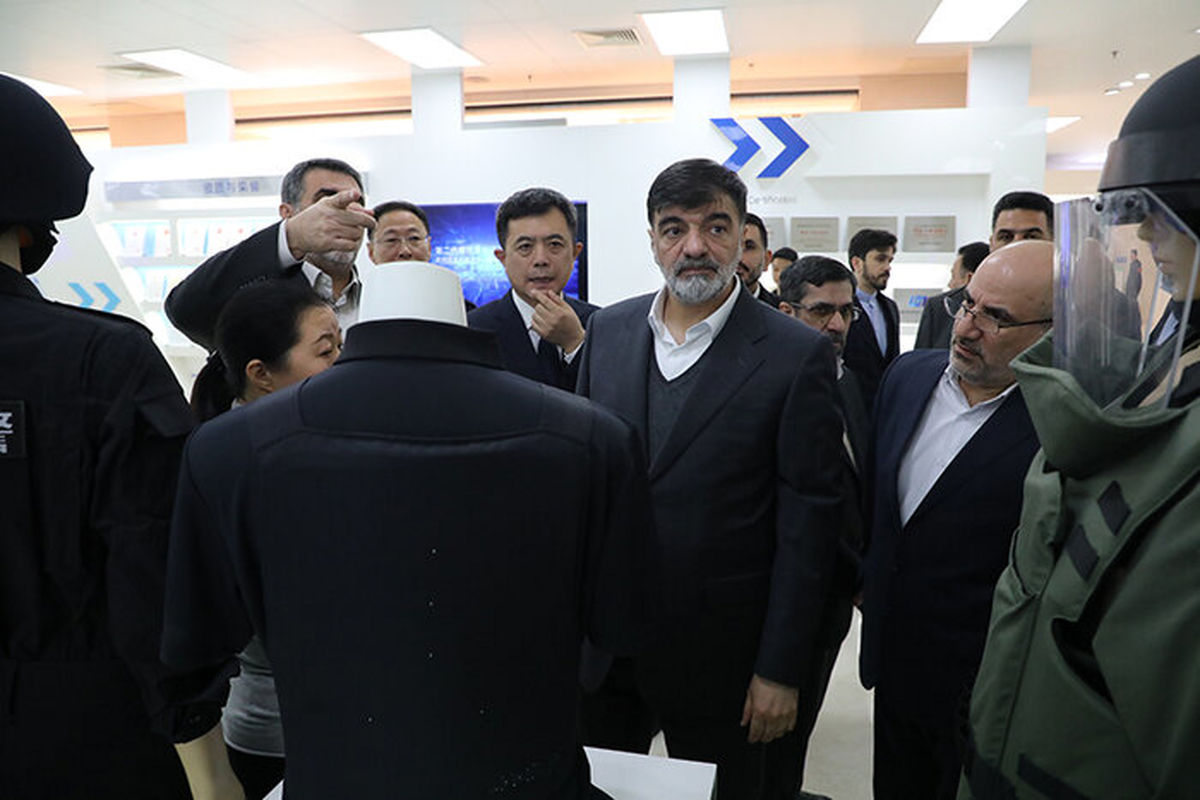 فرمانده کل انتظامی در سفر به چین