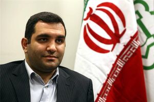توزیع کتابچه جیبی اطلاعات شهر در بین مسافرین نوروزی شهر قم