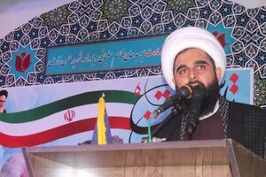 نیازی به بنر و پلاکارد نیست دستورات رهبری باید اجرا شود
