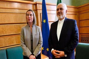 دیدار و گفتگو ظریف با فدریکا موگرینی