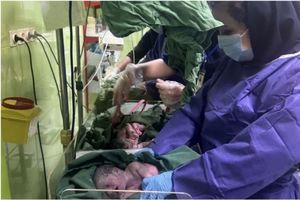 تولد نوزادان چهارقلو در بیمارستان علوی اردبیل