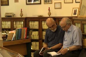  ۲ استاد زبان فارسی در قالب نمایش مستند