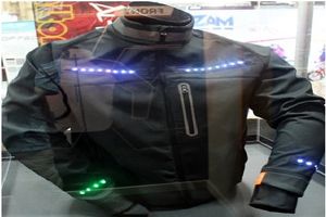 ساخت جلیقه هوشمند با قابلیت ارسال علائم حیاتی بیمار به پزشک