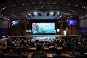 ایران با همه سلایق و قومیت‌ها متعلق به همه ایرانیان است