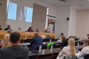 سمیناری به مناسبت سالگرد ارتحال امام خمینی (ره) در بلگراد برگزار شد