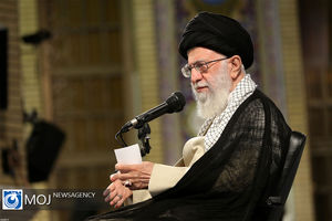 متصدیان حج امنیت حج را تامین کنند، محیط حج را امنیتی نکنند