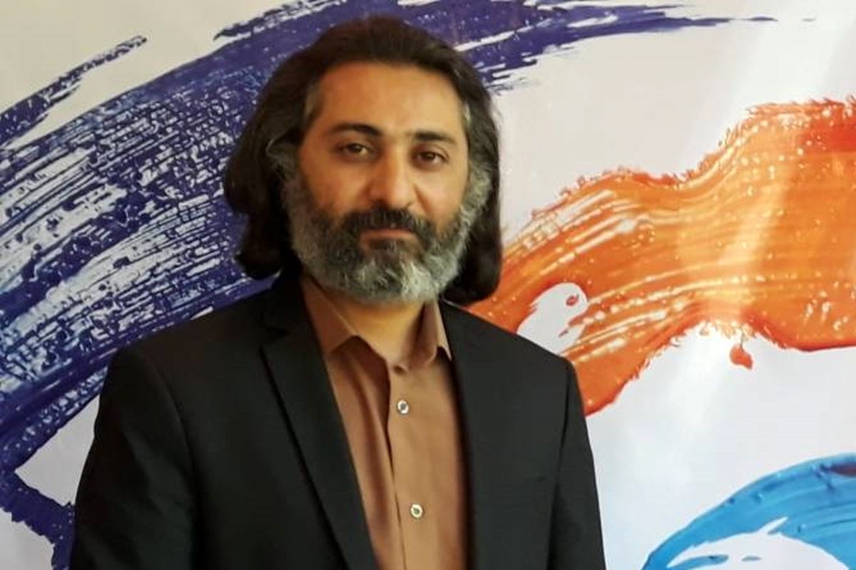 قناعتیان دبیر فیلم دانش آموزی