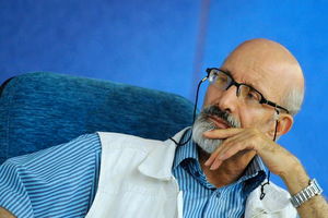 سیاه‌بازی‌های داوود فتحعلی‌بیگی کتاب شدند