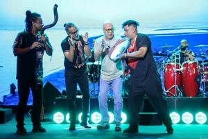 محمد بحرانی و رضا نیکخواه به عنوان خواننده مهمان در کنسرت «لیان» هنرنمایی کردند