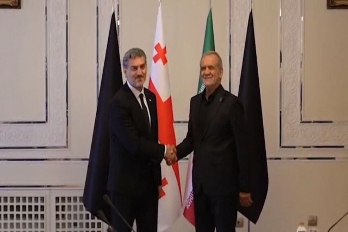 پزشکیان+گرجستان