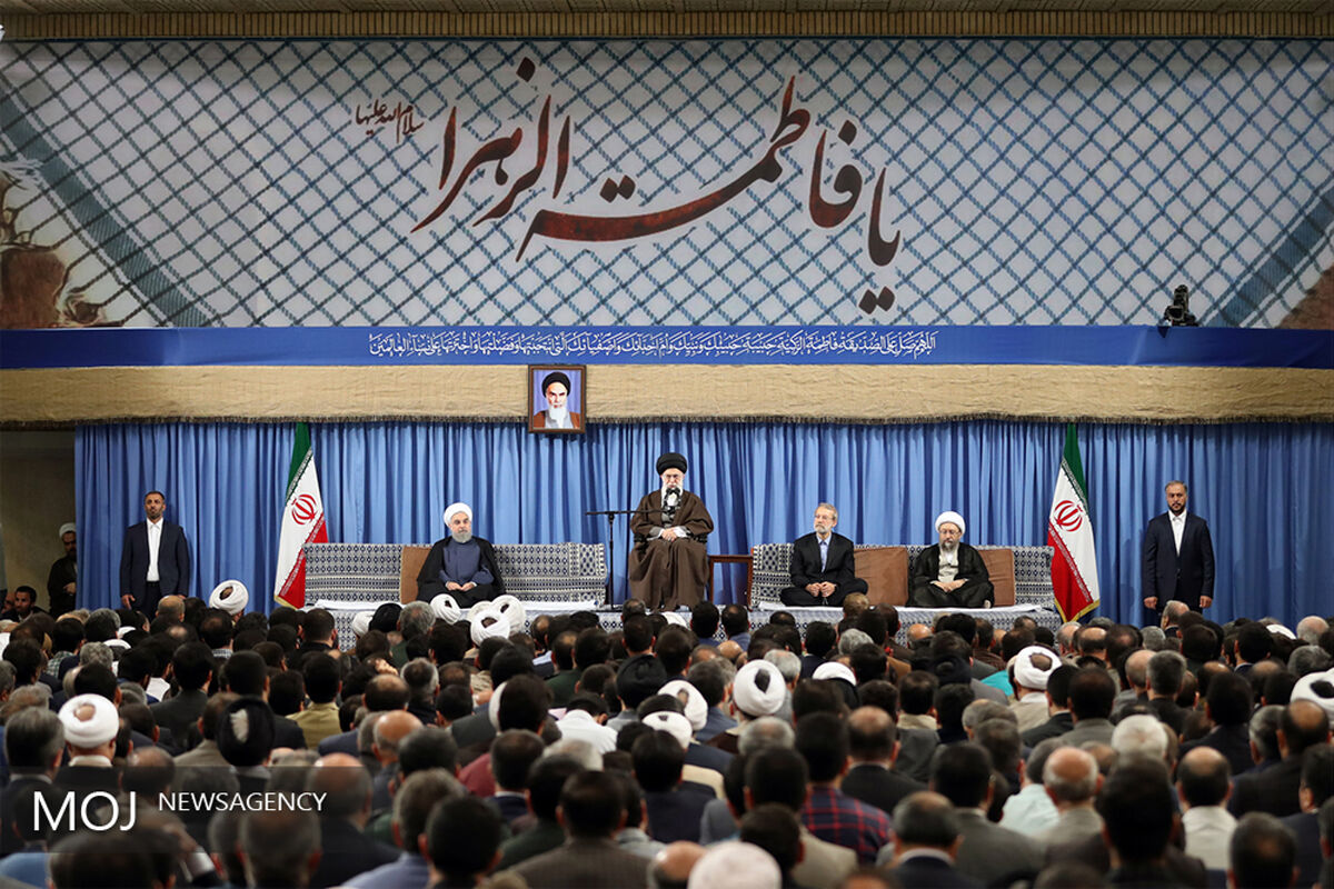 دیدار مسئولان نظام و سفرای کشورهای اسلامی با مقام معظم رهبری