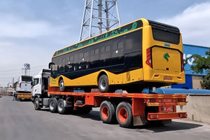 تحویل ۱۰ دستگاه اتوبوس برقی ایران‌خودرو دیزل به شرکت ملی مناطق نفت‌خیز جنوب