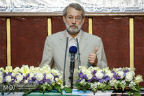 لاریجانی: از سرمایه گذاری آفریقای جنوبی در زمینه نفت، گاز و پتروشیمی استقبال می‌کنیم