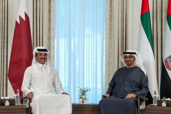 امیر قطر و رئیس امارات درباره تحولات منطقه گفتگو کردند
