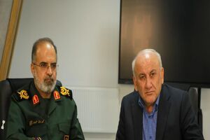دیدار استاندار با فرمانده سپاه کربلا و تأکید بر هم‌افزایی برای خدمت‌رسانی به مردم