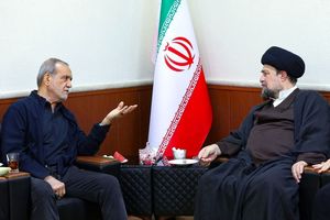 رئیس‌جمهور با آیت‌الله سید حسن خمینی دیدار کرد