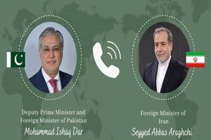 وزیران امور خارجه ایران و پاکستان با یکدیگر گفتگو کردند