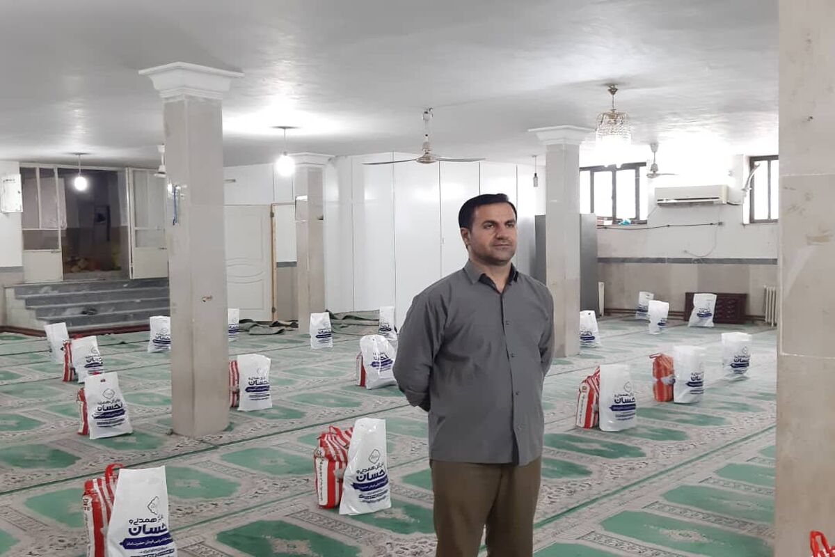 رضا اکبری