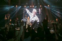 تماشاگران کنسرت کرونا نمی‌گیرند؟