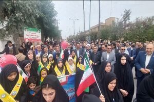 دانش آموزان خوزستان با حضور گسترده خود در راهپیمایی ۲۲ بهمن، تعهد به آرمان‌های انقلاب را دوباره اثبات کردند