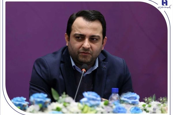 نخستین همایش هم‌اندیشی بانک صادرات ایران با فعالان صنعت پتروشیمی برگزار شد