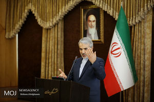 اگر قرار باشد هر کسی ریالش را به ارز تبدیل کند فزونی منابع ارزی در کشور از بین می رود