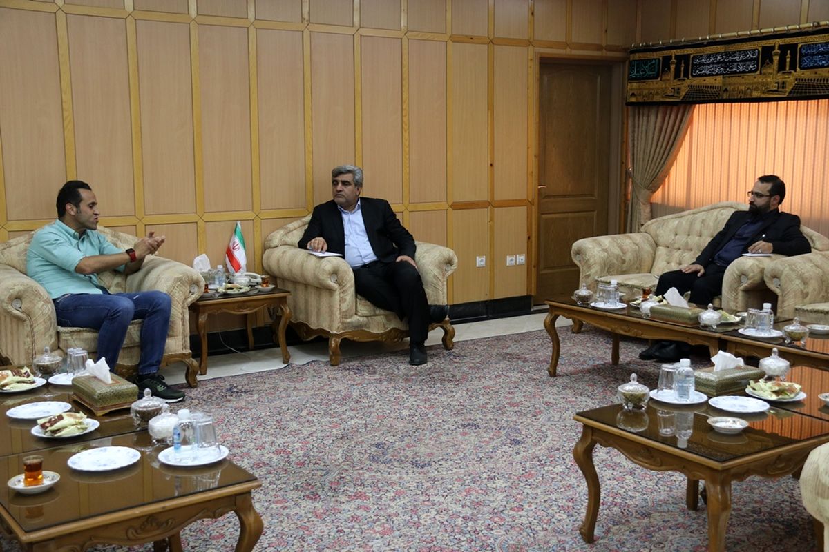 دیدار علی کریمی با استاندار گیلان