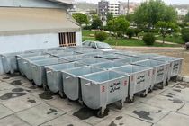 نصب بیش از 400 سطل زباله فلزی مکانیزه در مناطق مختلف سنندج