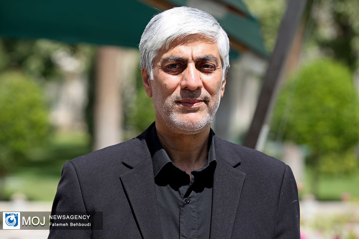 وزیر ورزش و جوانان