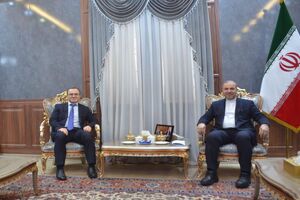 سفیران ایران و روسیه در بغداد بر اهمیت ثبات و مشارکت سیاسی تأکید کردند