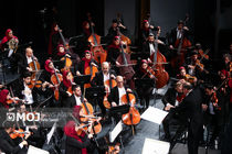 ارکستر سمفونیک تهران با «اکتبر ۱۹۰۴» در تالار وحدت می نوازند