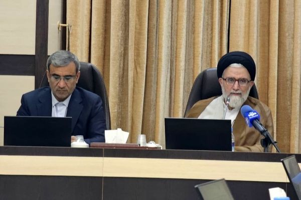 پیشرفت علمی و دفاعی دو راهبرد اصلی کشور است