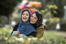 انتشار تیغ و ترمه رضا یزدانی همزمان با اکران آنلاین فیلم کیومرث پوراحمد/گلایه های کارگردان از دزدی این فیلم