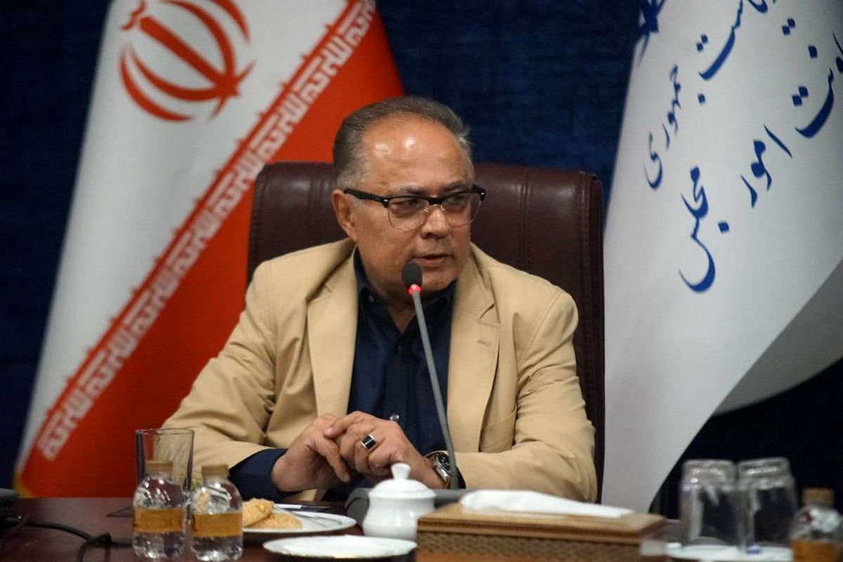 معاون پارلمانی رئیس جمهور