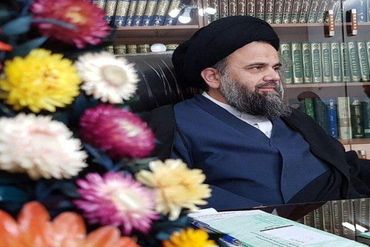 آیت اله موسوی.