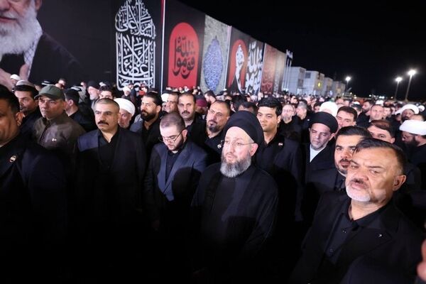 وداع سید عمار حکیم با رهبر شهید ایران در حرم امام رضا(ع)