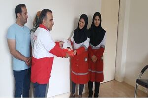 امدادگر داوطلب جمعیت هلال احمر کیف طلا و پول را به صاحبش برگرداند