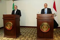 وزیر خارجه مصر از تقویت روابط ایران و کشورهای حاشیه خلیج فارس استقبال کرد