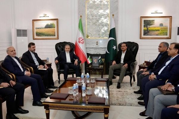 جزئیات دیدار عراقچی با فرمانده ارتش پاکستان اعلام شد