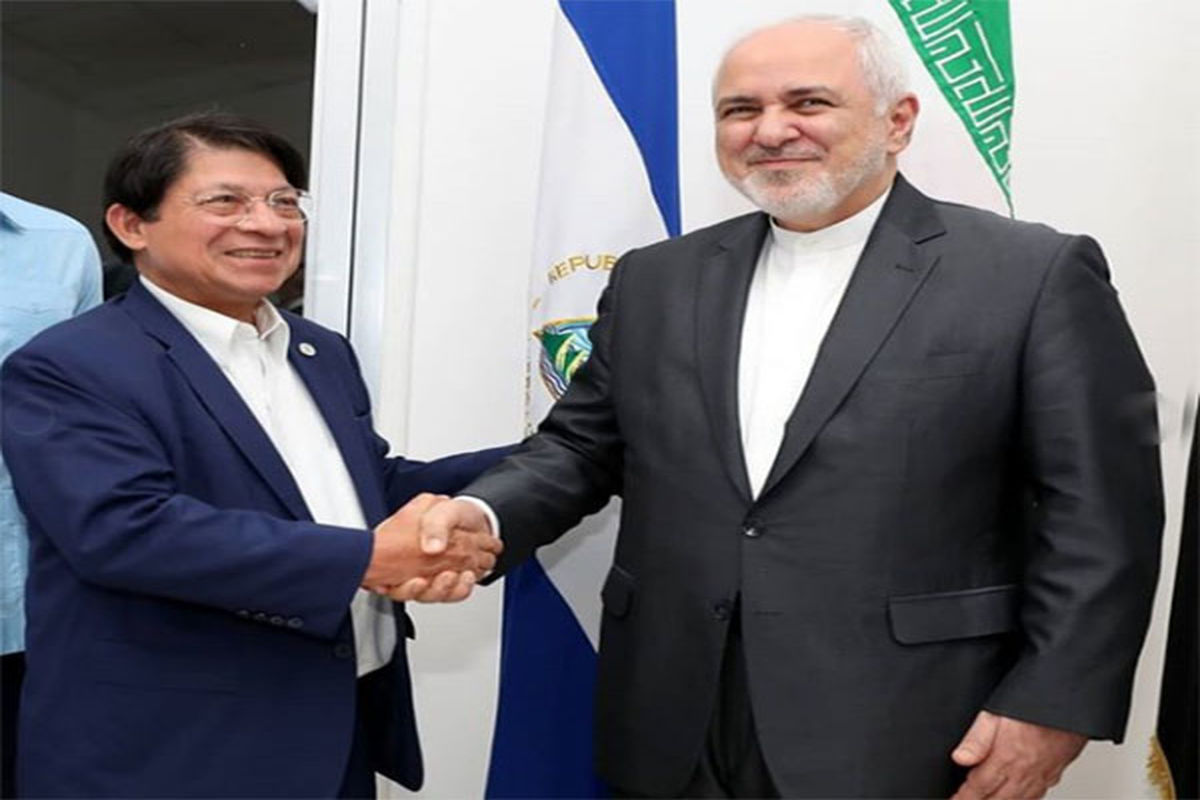 ظریف و دنیس مونکادا