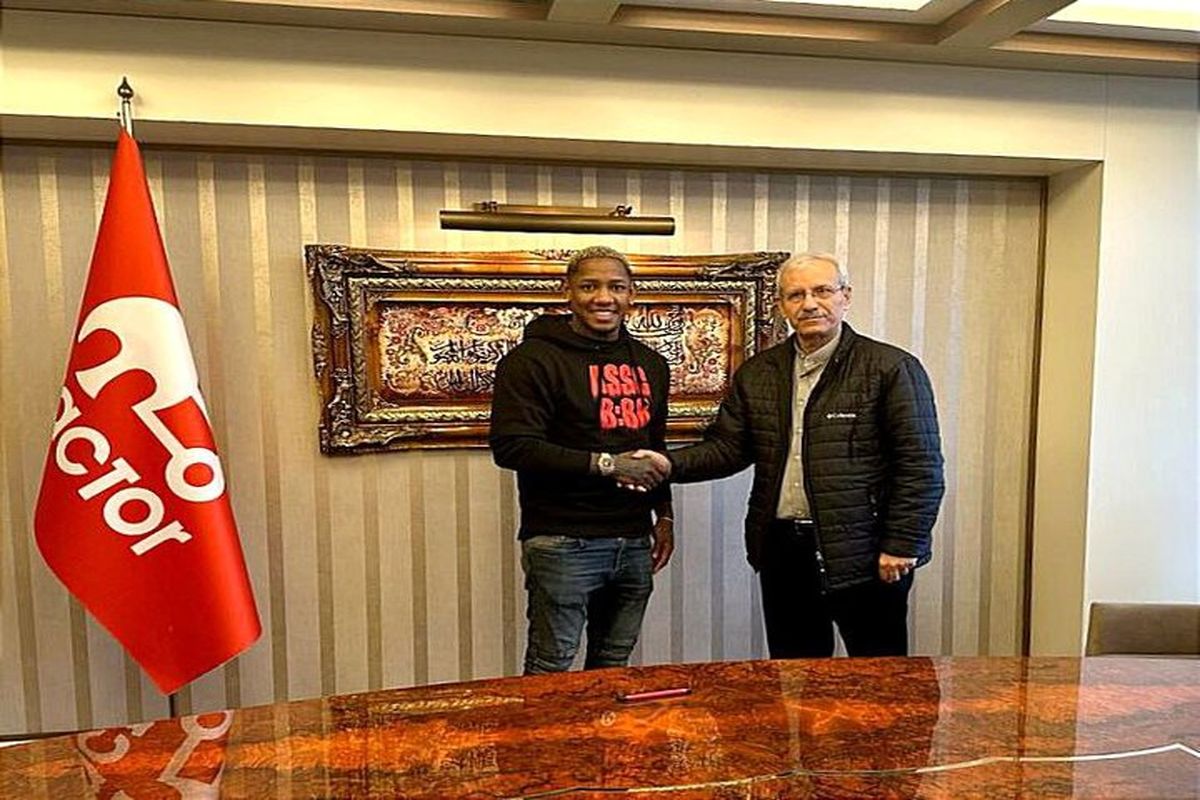 «رومل کیوتو» مهاجم تیم ملی هندوراس به تراکتور پیوست