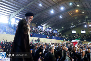 برخلاف خواست و تصور دشمن تولید و تجارت ایران در منطقه زبانزد شد