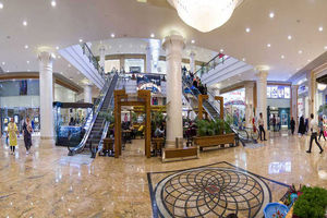 تعطیلی موقت بازارها و مراکز خرید کیش