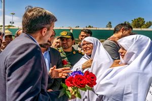 چادر سفید ورزنه؛ از نماد فرهنگی تا موتور محرکه گردشگری شرق اصفهان